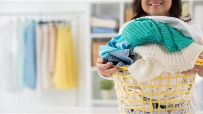 حيّل الحفاظ على ألوان ملابسك عند غسلها