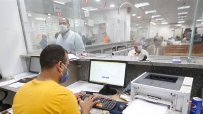 موظفو الشهر العقاري والأحوال المدنية ممنوعون من تسجيل أوراقًا لأقاربهم