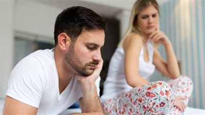 كيف أتخلص من خجل زوجي في العلاقة الحميمة؟.. متخصصة: «دردحيه»