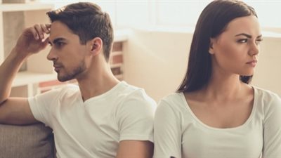 خبيرة علاقات أسرية: «كُل ما كان سن المتزوجين قريب زاد الطلاق»| فيديو