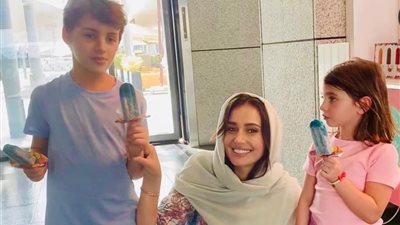  حلا شيحة تثير الجدل من جديد بصور أولادها مع معز مسعود