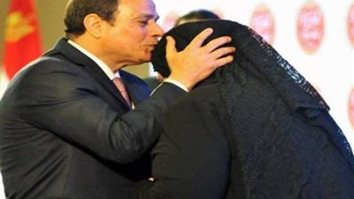 د. شيرين مهدي للرئيس السيسي: دمت سندًا للمرأة ومنتصرًا لحقوقها 
