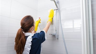 7 أشياء لا تتركي تنظيفها في منزلك كل يوم