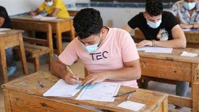 الحكومة تنفي شائعة تخفيض عدد سنوات الدراسة بالدبلومات الفنية