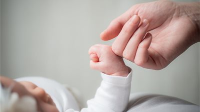 الأمومة الأولى.. نصائح التزمي بها مع اليوم الأول للولادة