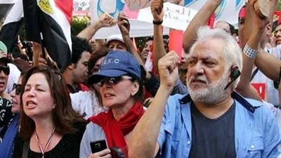 ذكرى ثورة 30 يونيو| 8 نجوم يروون ذكرياتهم في يوم الفرح والنصر 