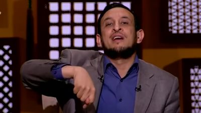 «لو جوزك بيخونك تعملي إيه عشان ترجّعيه ندمان؟».. رمضان عبد المعز يُجيب