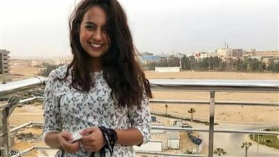 باحث معلّقاً علي واقعة فتاة الفستان : المصريون ينتصرون لقيم الحرية الشخصية والجمال ويرفضون القبح