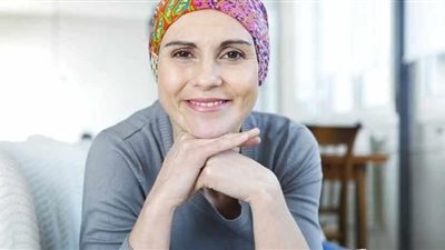 نصائح مهمة للعناية بشعرك وبشرتك أثناء وبعد علاج السرطان