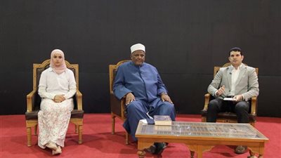 إجبار الزوجة على العلاقة الحميمة في ندوة بمعرض الكتاب