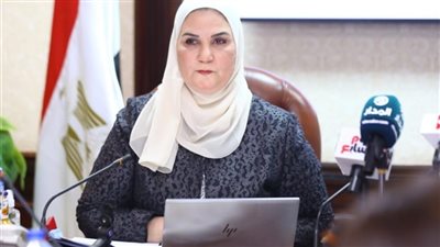 وزيرة التضامن تتفاعل مع بوست على فيسبوك بخصوص المرأة: مكاشفة مخزية