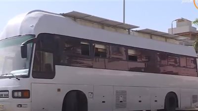 مهندسة تصمم أتوبيسًا كمنزل متنقل لها.. بتقلد عادل إمام ..فيديو