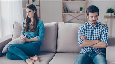 خطأ كارثي يرتكبه الآباء وراء الطلاق المبكر للأبناء .. فيديو