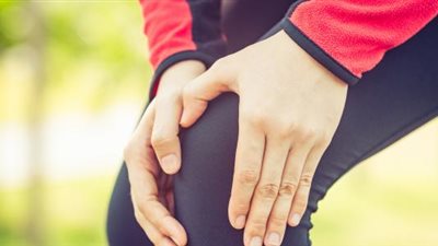 4 طرق لتهدئة آلام المفاصل للسيدات في الصيف