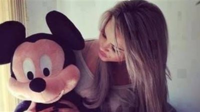  ليه البنات بتحب تحتفظ بالعرايس والدباديب وتشتريها لما بتكبر؟ ‎