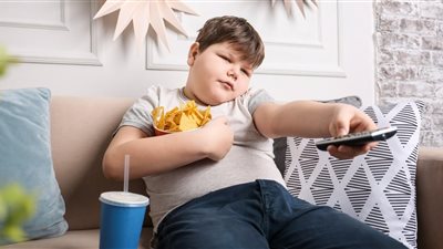 لو ابنك أو بنتك وزنهم زيادة.. يخسو إزاي؟ سالي فؤاد تجيب| فيديو