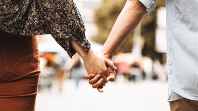 استشاري نفسي تكشف مواصفات اختيار شريك الحياة (فيديو)