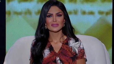 متصلة: أنا وحيدة وأهلي بيعايروني.. والمذيعة ترد (فيديو)