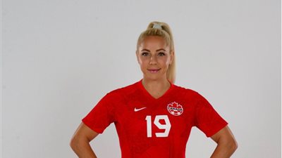 أدريانا ليون.. أيقونة رياضية على الطراز الكندي