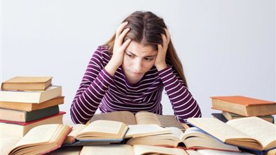 لطالبات الثانوية.. 3 خطوات لاستكمال الامتحانات بشغف وطاقة