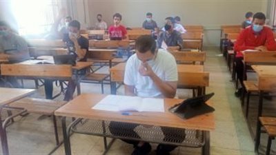 256 ألف طالب بالثانوية العامة القسم الأدبي يبدؤون امتحان اللغة العربية