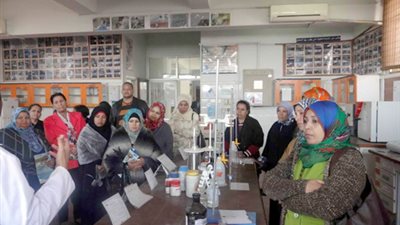 وزير المالية يزف بشرى سارة لموظفات الحكومة 