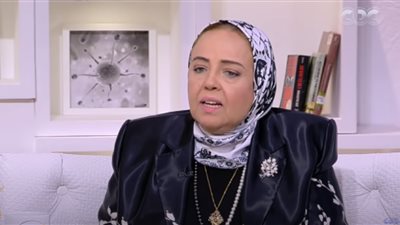 استشاري طب أطفال تكشف معجزات لبن الأم | فيديو