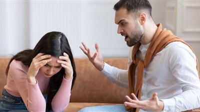 أهمهم الهدوء والعقلانية.. فروق بين الرجل القوي والقاسي