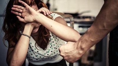 الواعظة منال جمال لـ هير نيوز: ثلاثة أسباب وراء انتشار حوادث العنف بين الأزواج