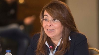 غادة والي: ثلثا ضحايا الإتجار بالبشر من النساء.. وتضاعف استغلال الأطفال