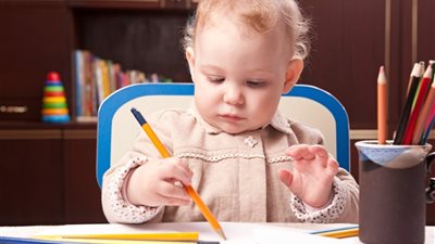 بلاش «التابلت».. الكتابة باليد «رياضة للدماغ»