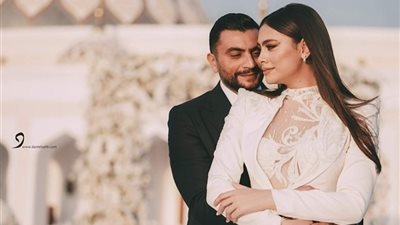 هاجر أحمد وزوجها «آخر رومانسية» في شهر العسل