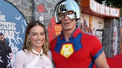 بمجوهرات راقية.. «مارجو روبي» تخطف الأنظار في العرض الخاص لـ«الفرقة الانتحارية»