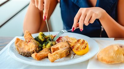 للحمل سريعًا.. أطعمة تُعزز الخصوبة وتحمي جنينك