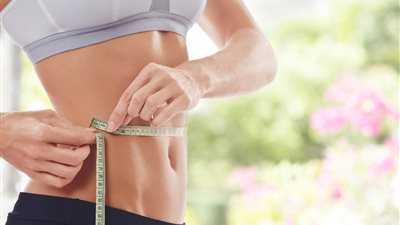 أبرزها «التدخين».. 3 عوامل تتسبب في ترهل الجلد بعد فقدان الوزن