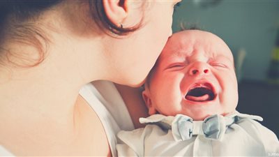 للماميز.. 8 علامات تؤكد معاناة طفلك من المغص والغازات