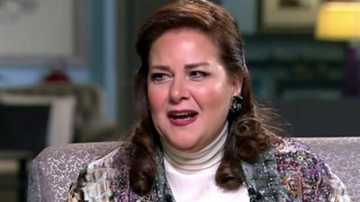 نجمات الفن يودعن دلال عبد العزيز.. مرفت أمين تبكي..ونبيلة عبيد : ست جدعة..ولقاء الخميسي: في الجنة ياحبيبتي