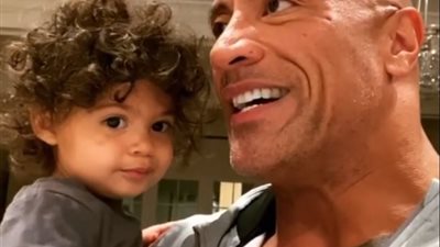 ذا روك يثني على ابنته لحصولها على المركز الأول في مسابقة رياضية