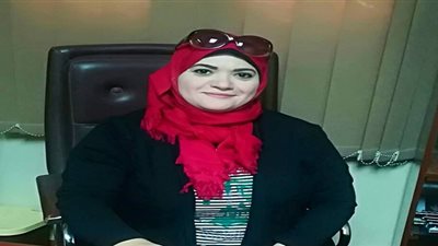 استشاري علاقات أسرية تطالب بقانون يُجرم حرمان الأم من أبنائها