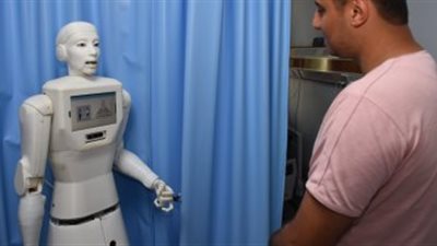 فريق بحثى بحاسبات عين شمس يبتكر ممرضة آلية