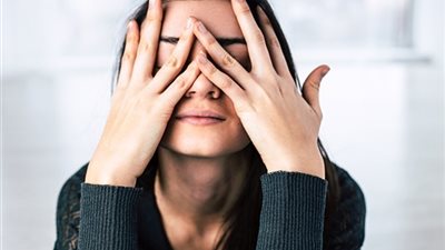 علاجه الفضفضة.. أعراض الكبت النفسي وخطورته على صحتك