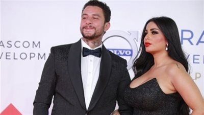 جمهور أحمد الفيشاوي يُهاجمه بسبب دلال عبد العزيز 