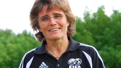 السعودية تستعين بمونيكا لقيادة منتخب كرة القدم النسائي 