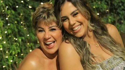 بالصور خطوبة ابنة مفيدة شيحة .. والإعلامية : بقيت أم العروسة