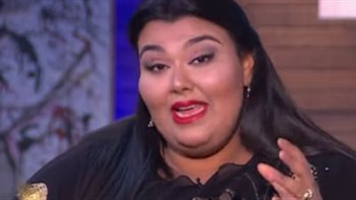 ندى رحمي تعلن دخول والدتها العناية المركزة