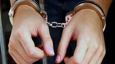 ضبط سيدة تبيع شهادات جامعية مزورة بالغربية