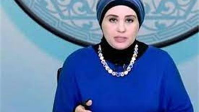 حرام آخد فلوس جوزي البخيل دون علمه؟.. الدكتورة نادية عمارة تُجيب
