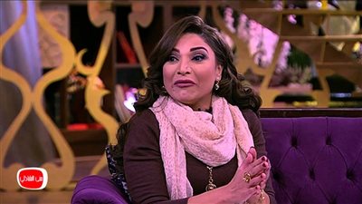 حزن وانفعال.. زوجة نضال الشافعي تكشف أسباب انفجار القولون المفاجئ