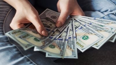 قبل ما تختاري كليتك.. اعرفي المهن الأعلى راتبًا