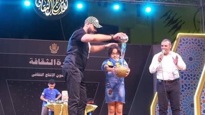 إقبال الأسر على أوبريت الليلة الكبيرة وفقرات السيرك بالهناجر.. والمسرح كامل العدد